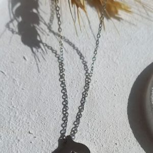 گردنبند دم وال