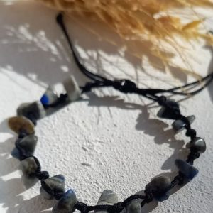 دستبند ماه تولد